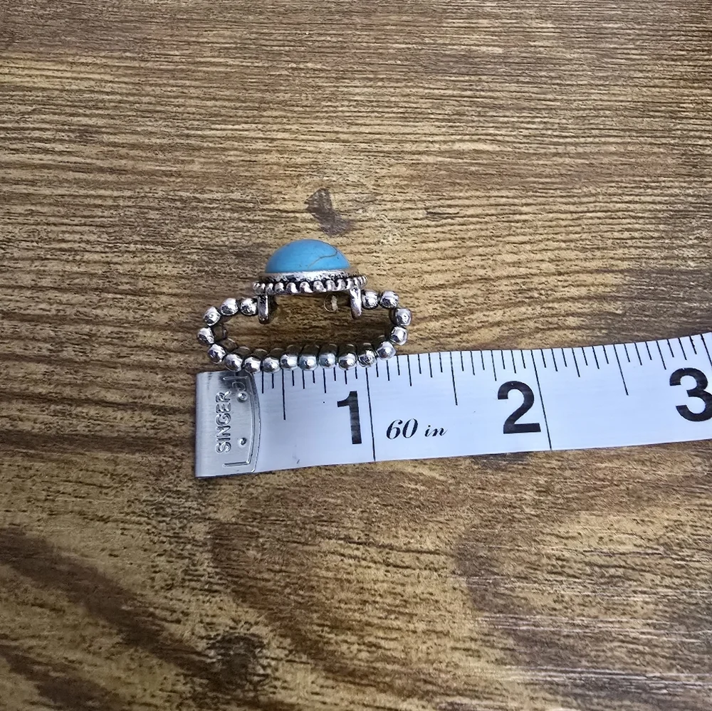 Elegant Silver Tone and Turquoise Stretchy Ring